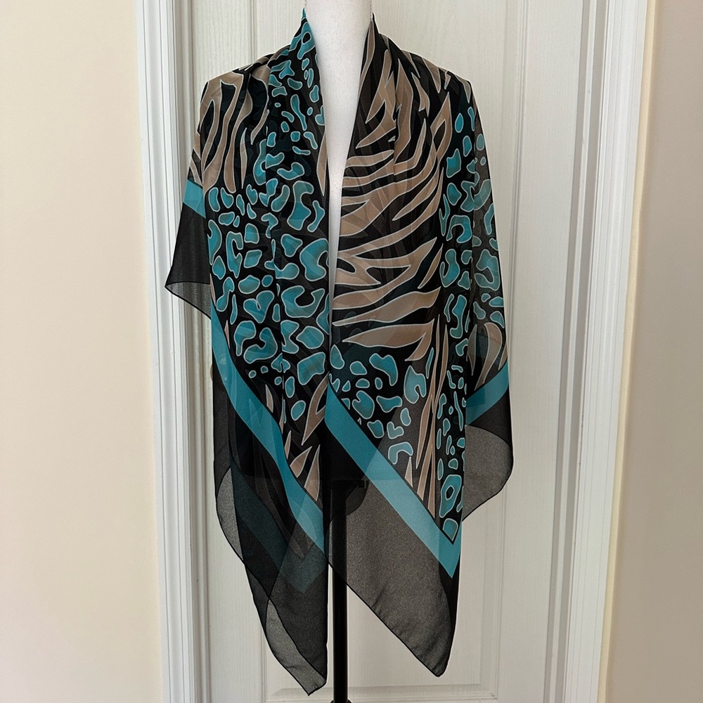 New Carol Wior Animal Print Scarf Sarong Brown/Black/Blue, Sz 60,5”x46,5” - Picture 10 of 10